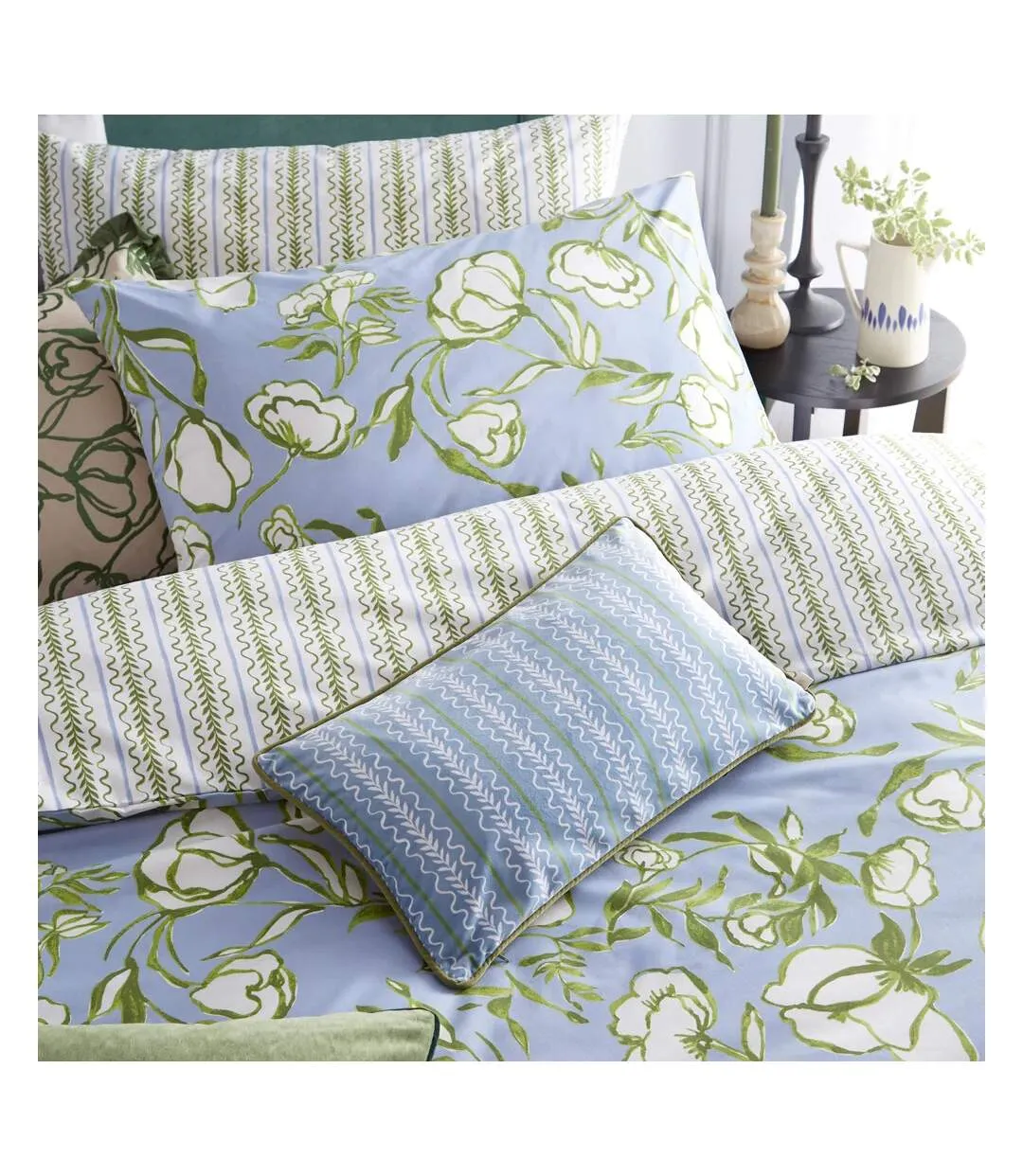 Albera floral duvet cover set french blue Wylder