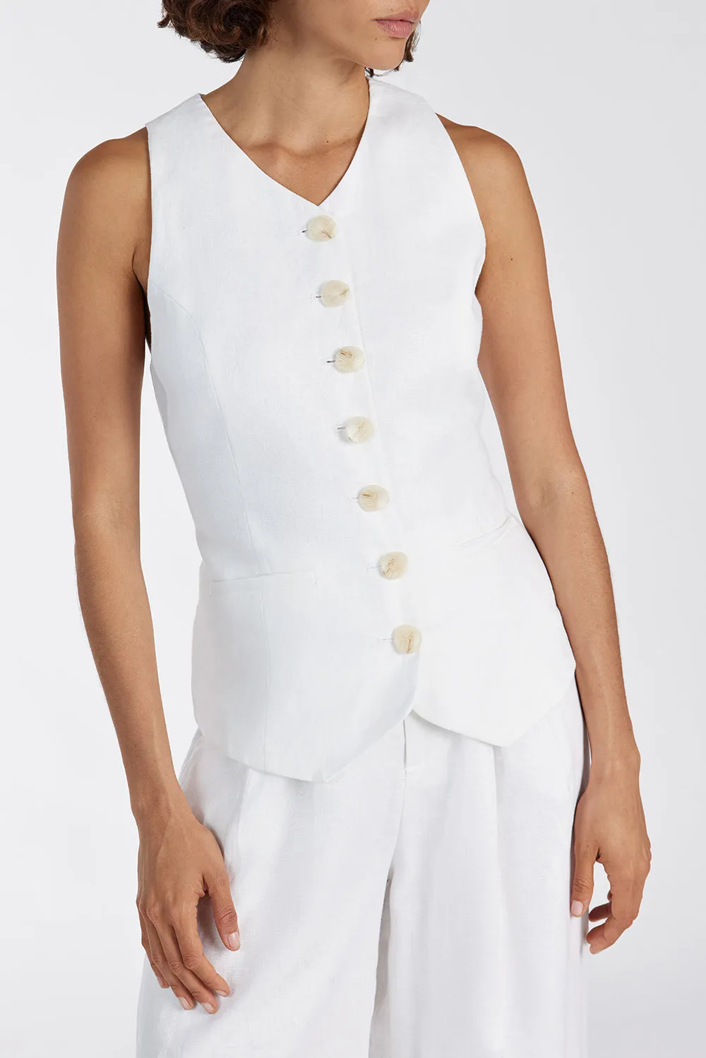 ALONDRA WHITE LINEN VEST