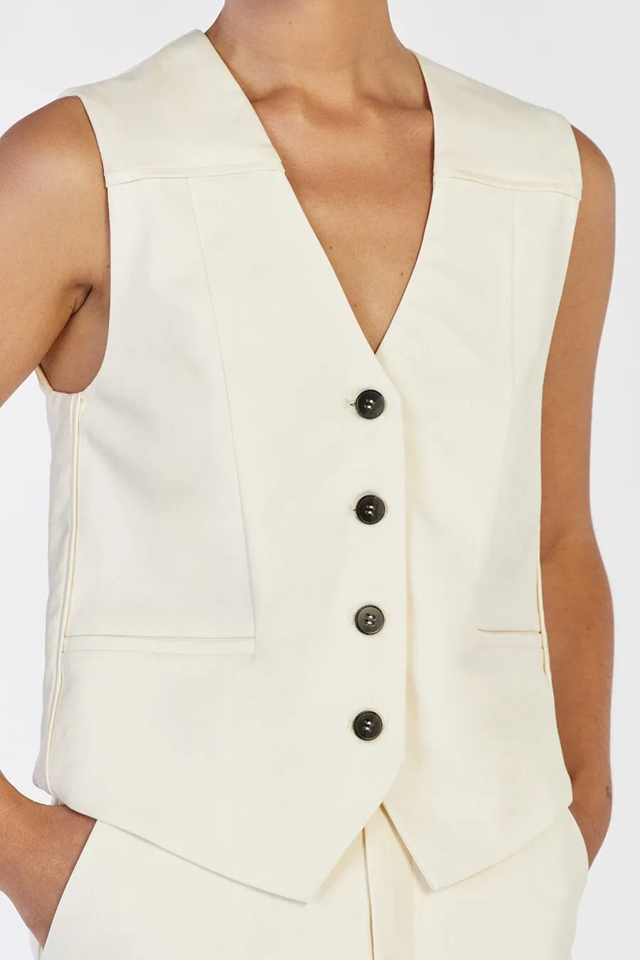 BECKHAM CREAM VEST