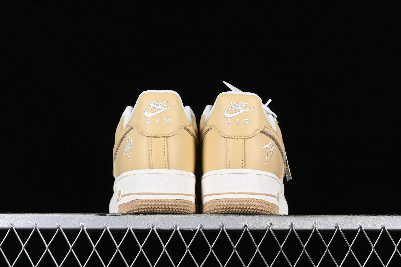 Fat Joe x Nike Air Force 1 07 Low Off White Gold lO5636-111