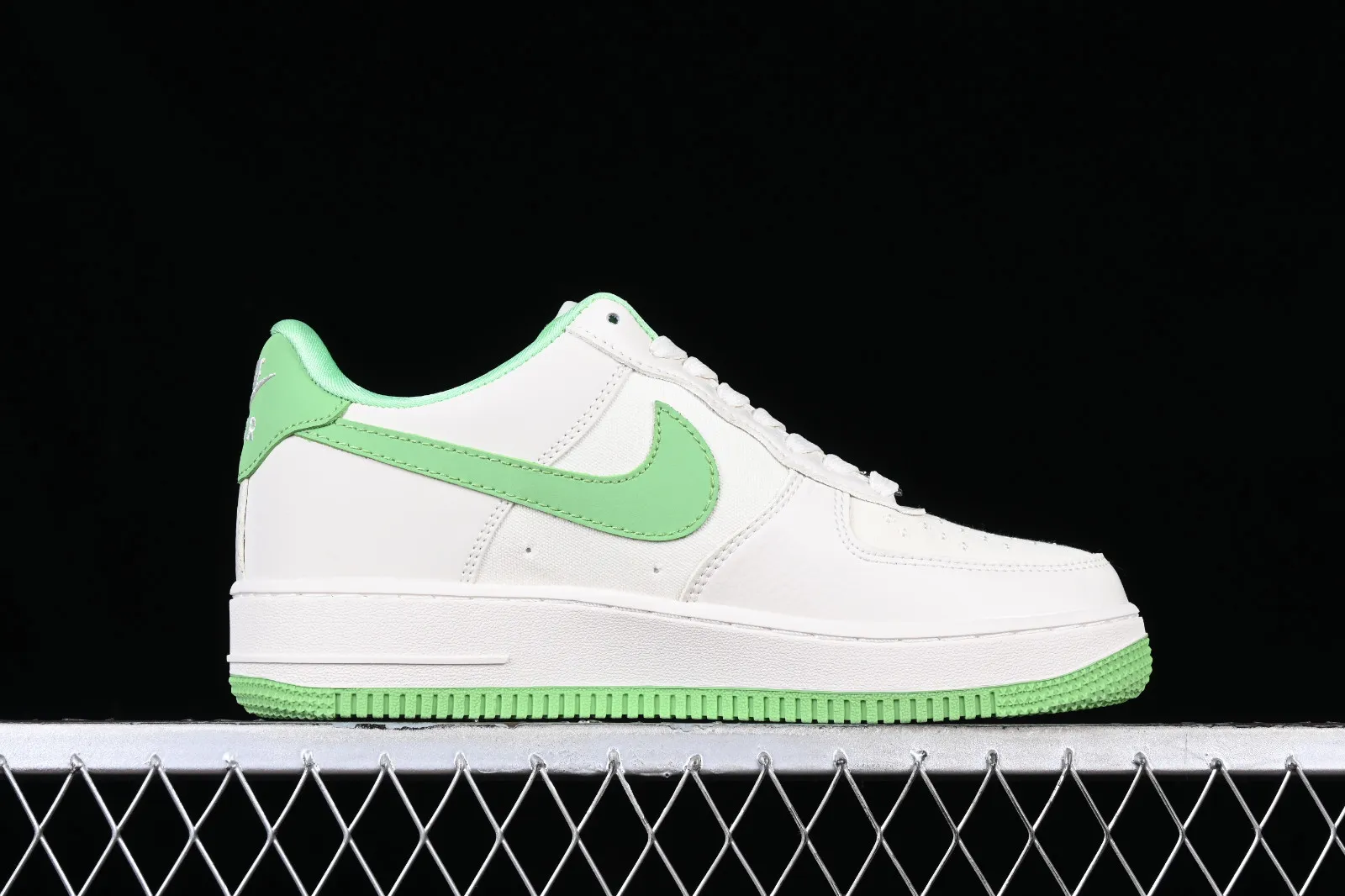 Nike Air Force 1 07 Low BAPE Sail Off White Green BS9055-752