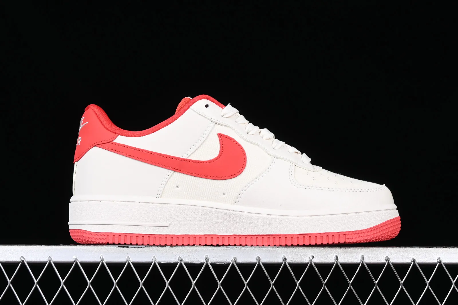 Nike Air Force 1 07 Low BAPE Sail Red Off White BS9055-749