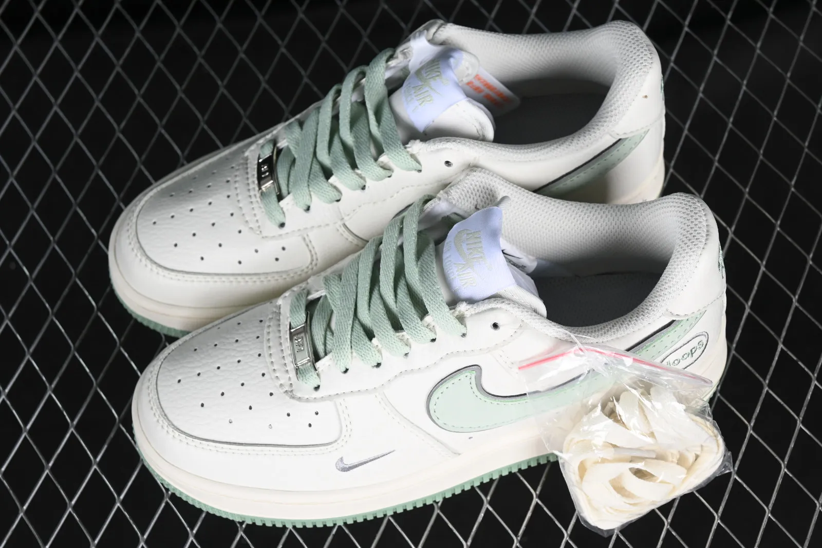 Nike Air Force 1 07 Low Hoops Off White Light Green HP2369-007