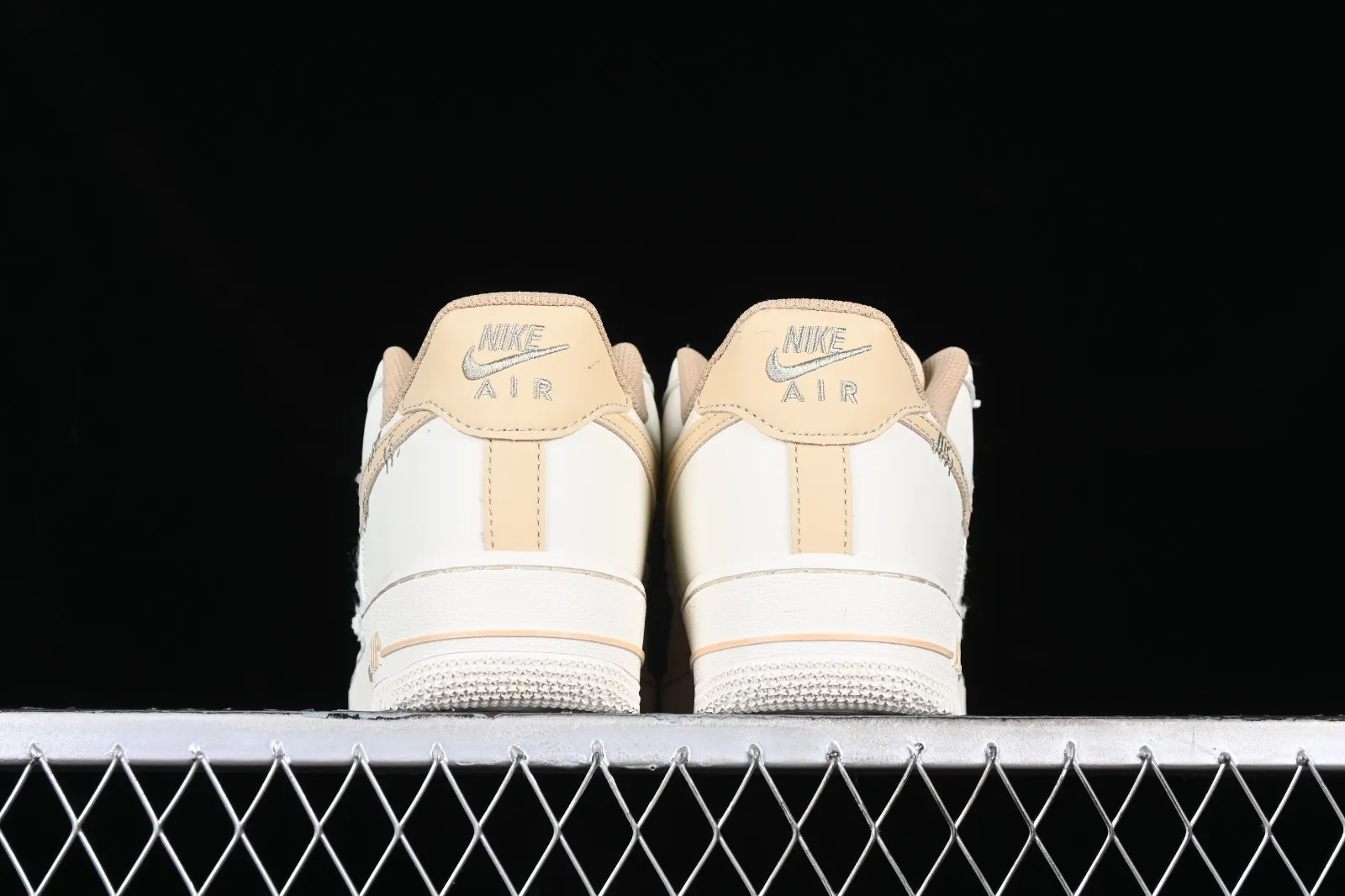 Nike Air Force 1 07 Low Just Do It Beige Off White FJ7740-012