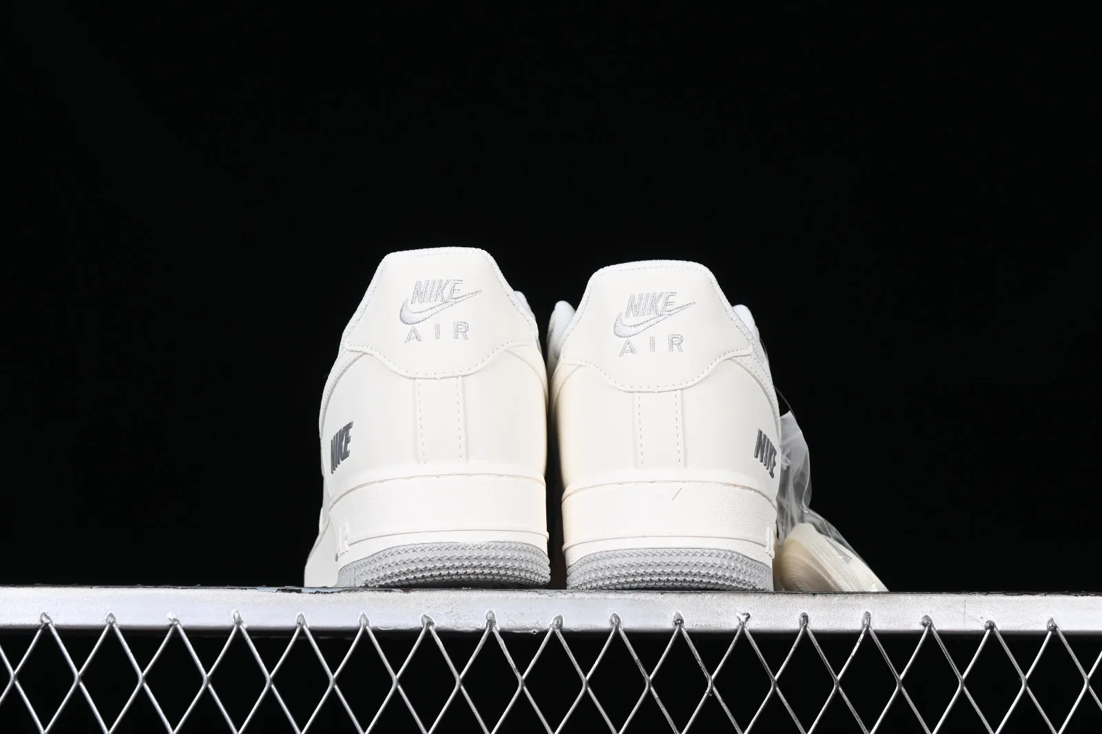 Nike Air Force 1 07 Low NIKE Off White Light Grey TV2306-255