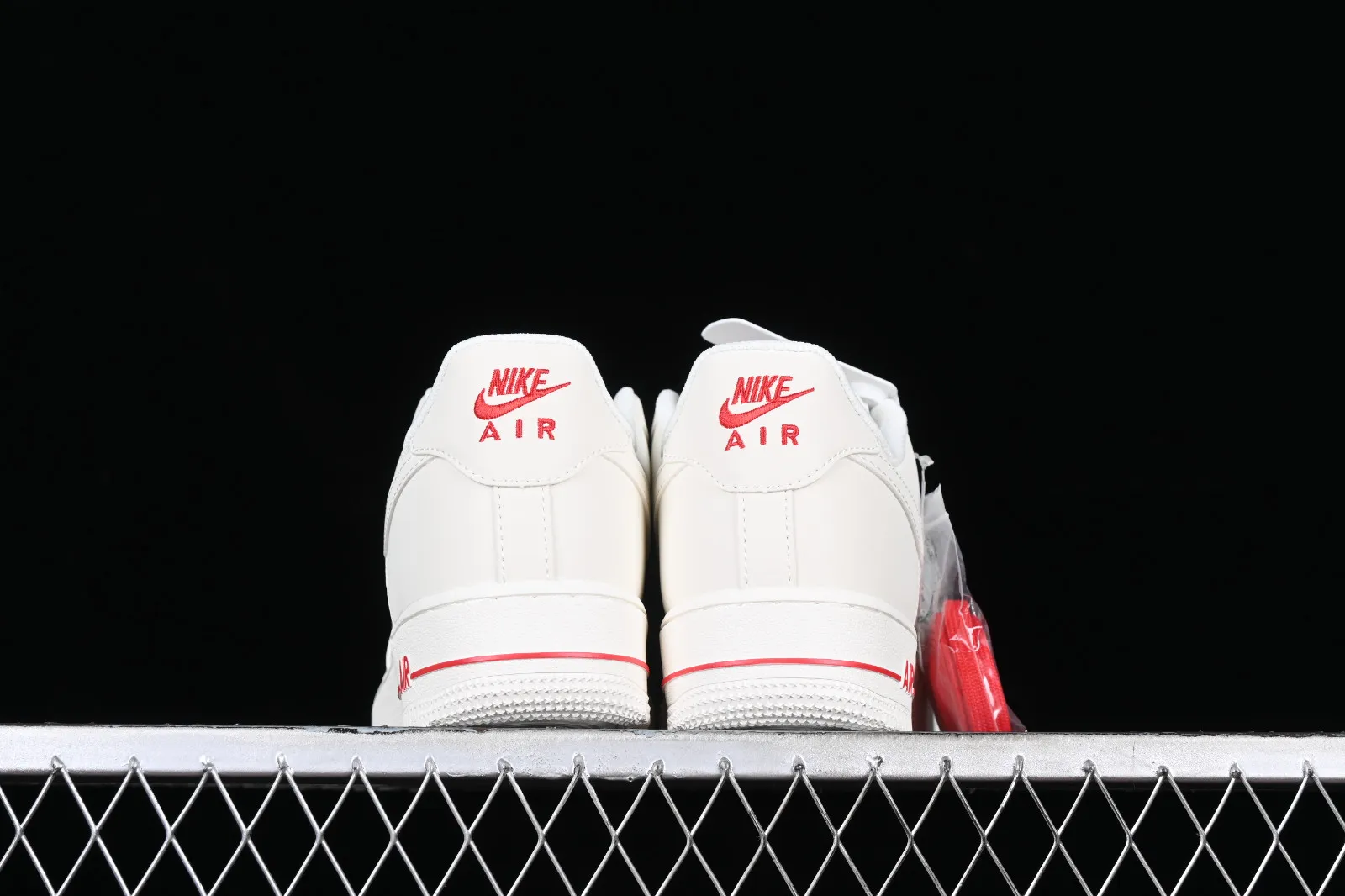 Nike Air Force 1 07 Low Off White Red CY0200-351