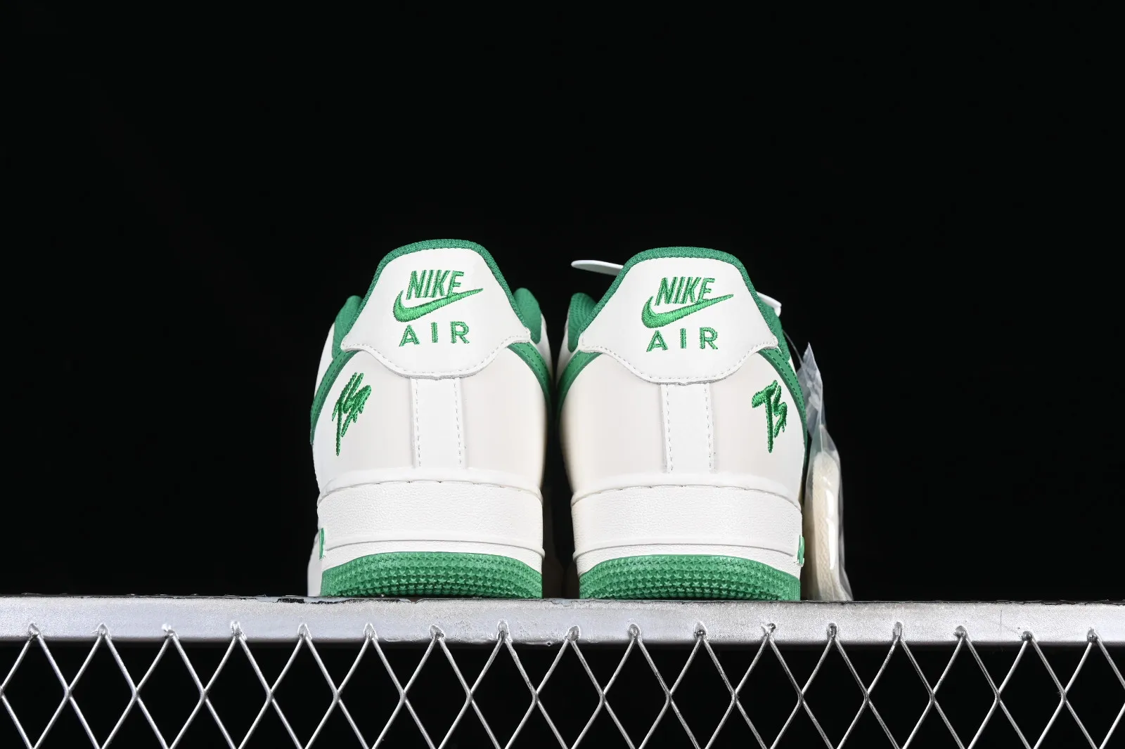 Nike Air Force 1 07 Low Sail Off White Green PF9055-752