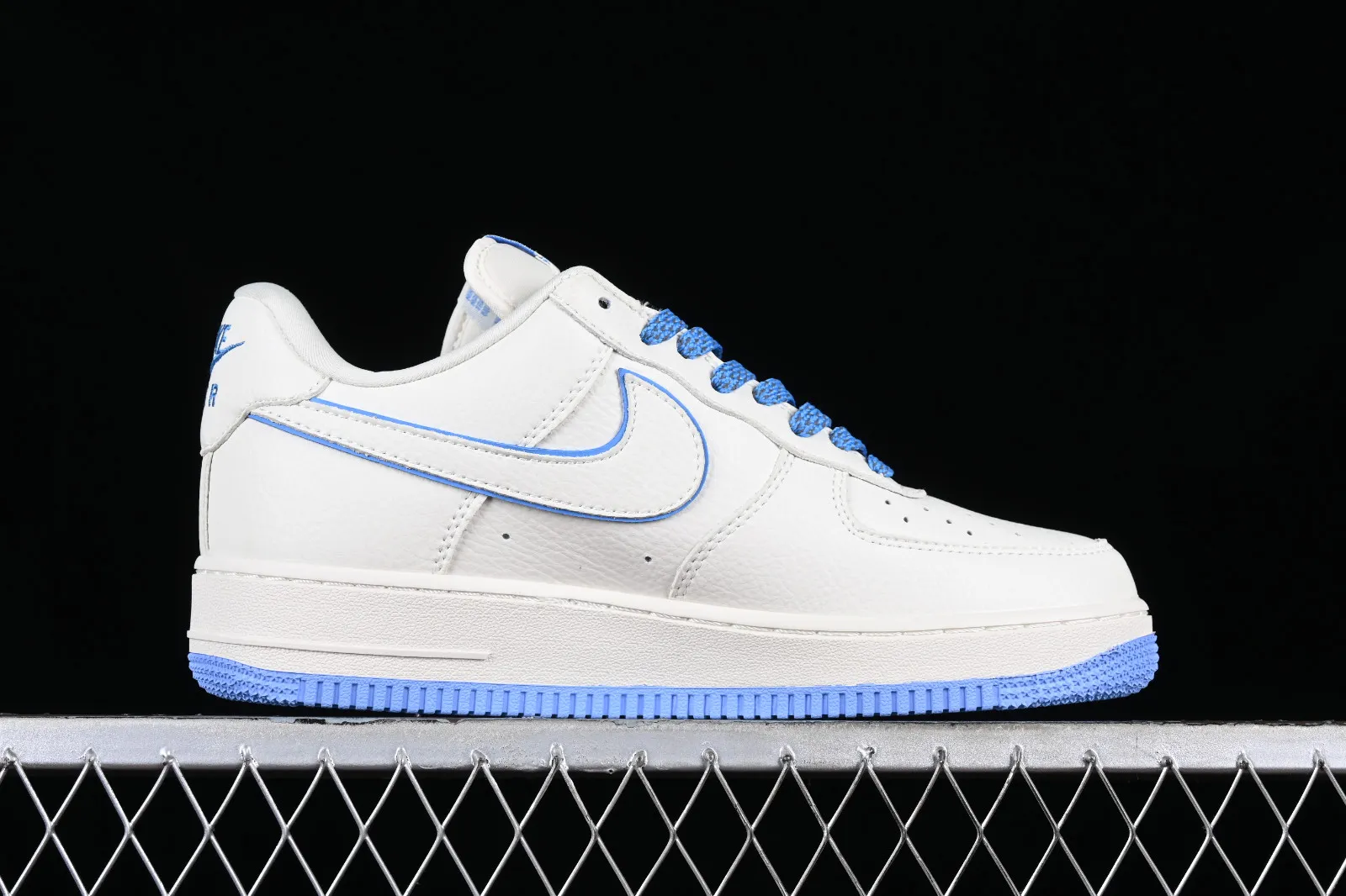 Nike Air Force 1 07 Low Supreme Off White Blue AE1686-111