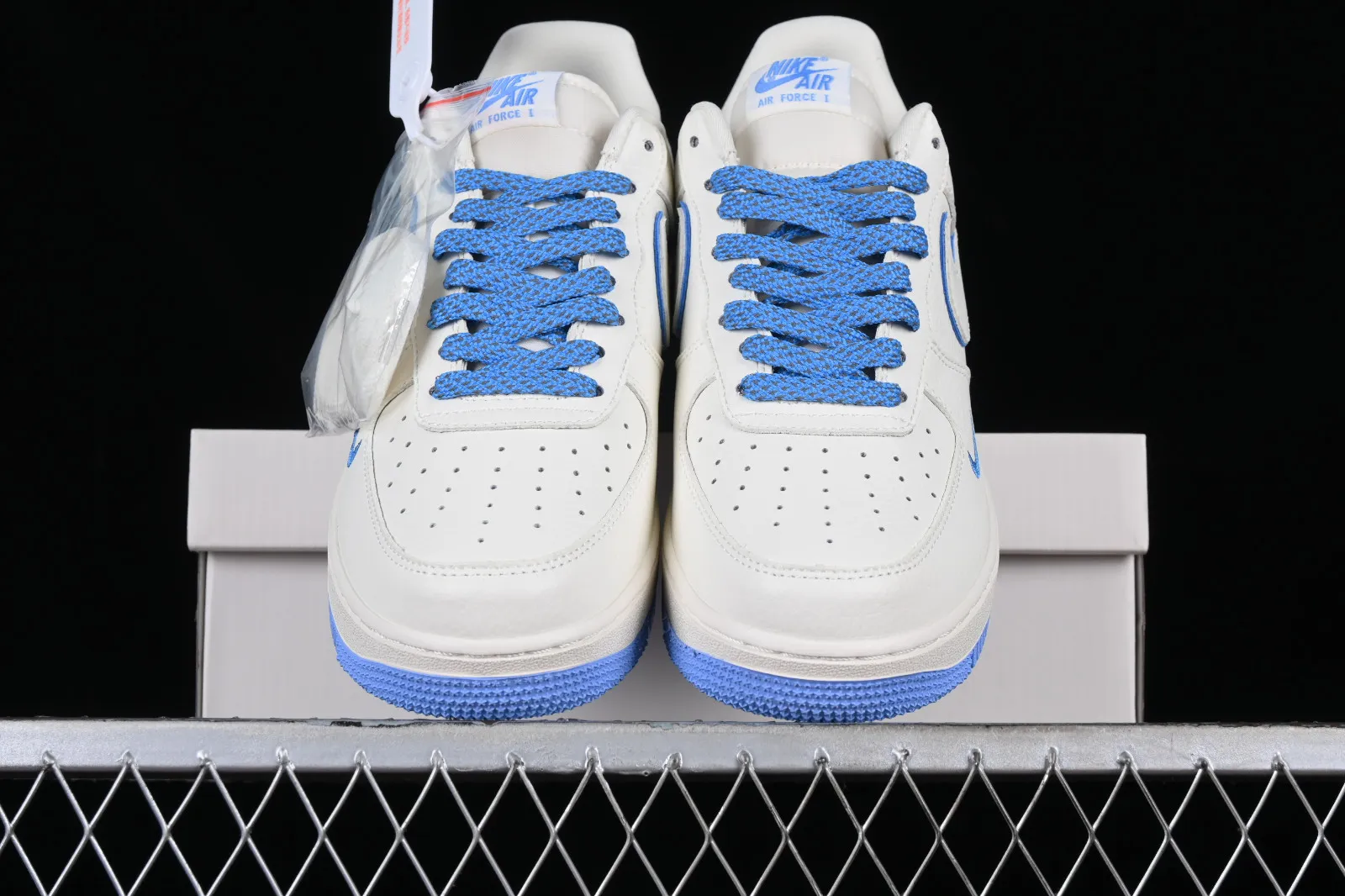 Nike Air Force 1 07 Low Supreme Off White Blue AE1686-111