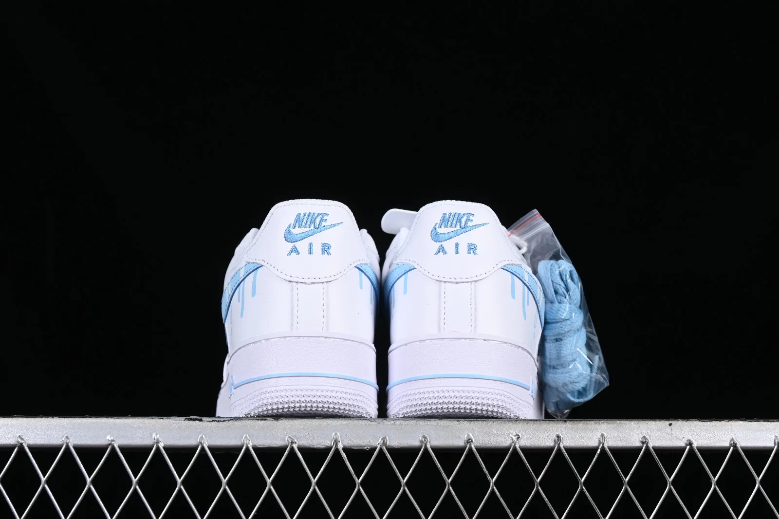 Nike Air Force 1 07 Low Supreme White Light Blue CW2288-005