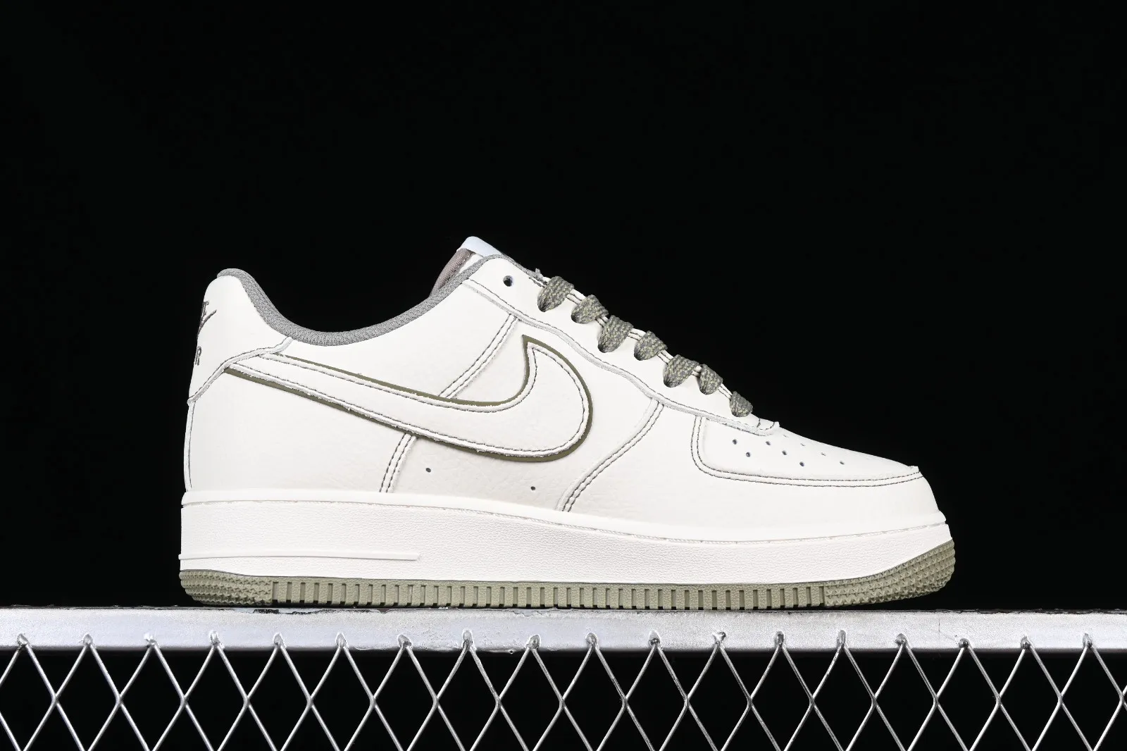 Stussy x Nike Air Force 1 07 Low Green Off White UN1635-777