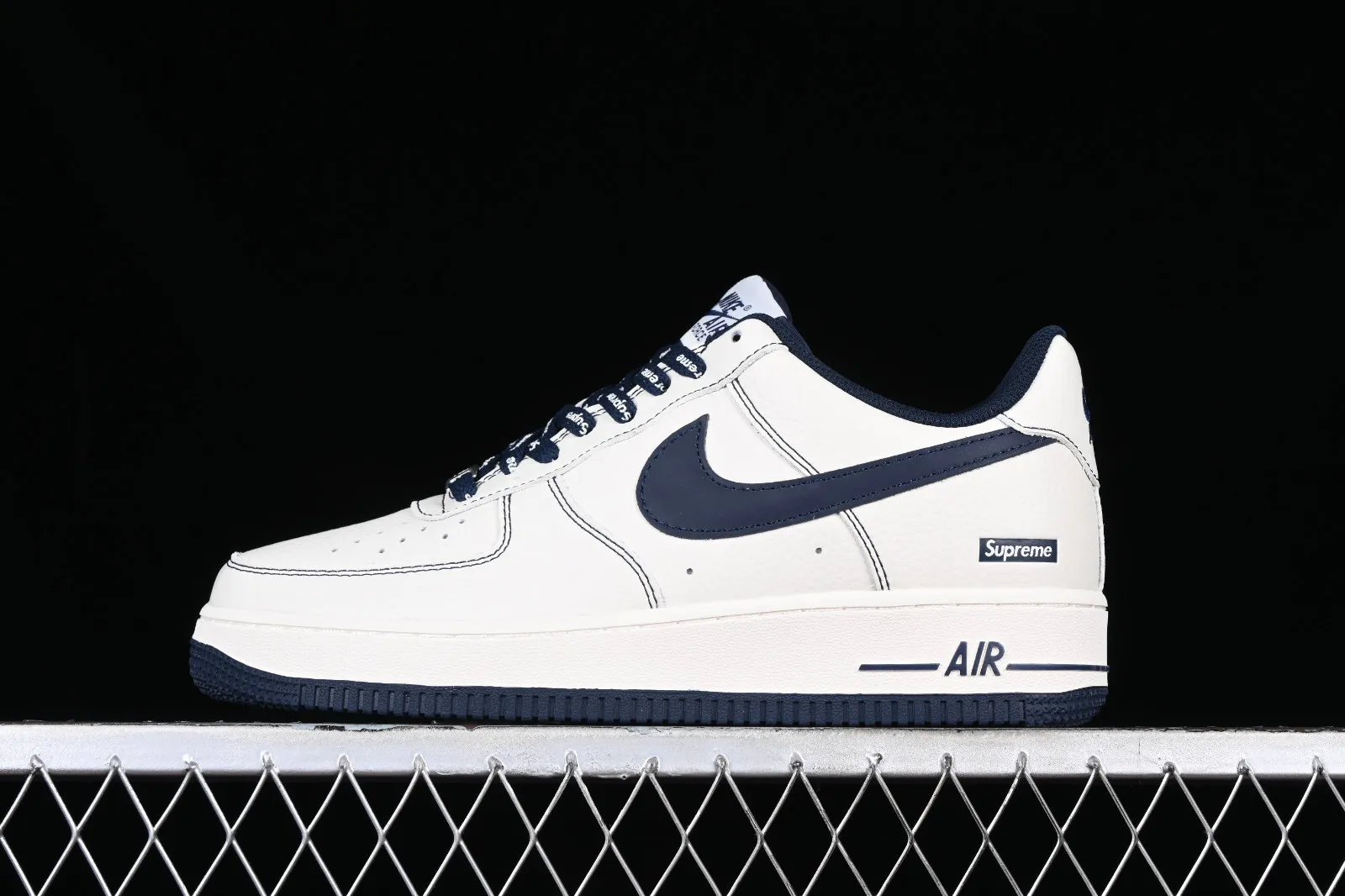 Supreme x Nike Air Force 1 07 Low Dark Blue Off White SU0220-005