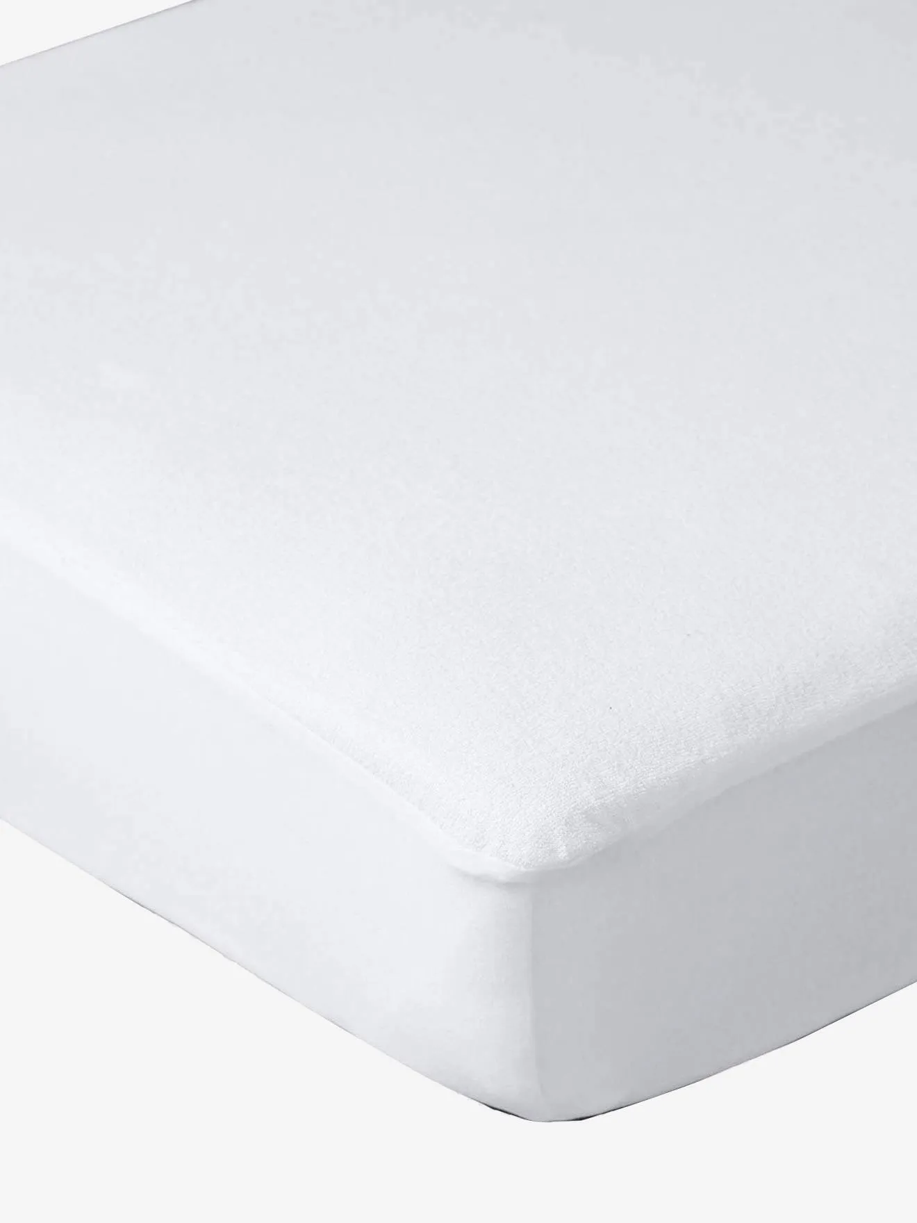 Ultra-Breathable Mattress Protector - white