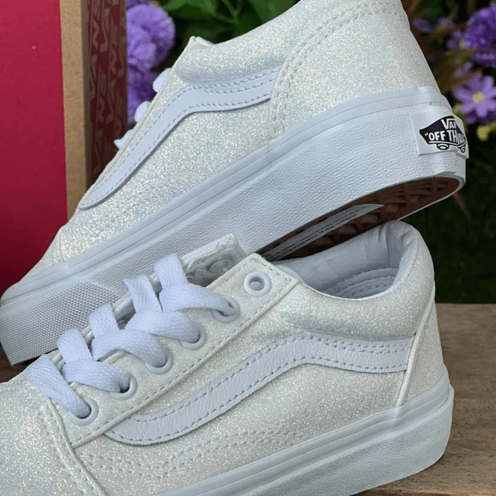 Vans Girls Old Skool Trainers in Glitter White