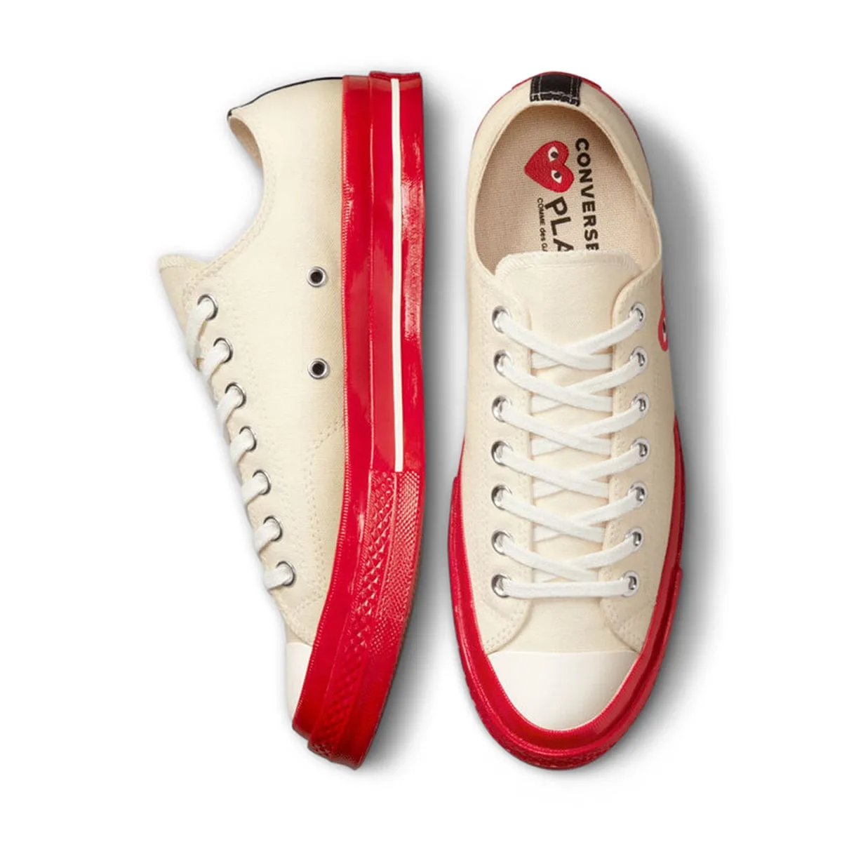 X CDG PLAY CHUCK TAYLOR LOW OFF WHITE / RED | Bodega